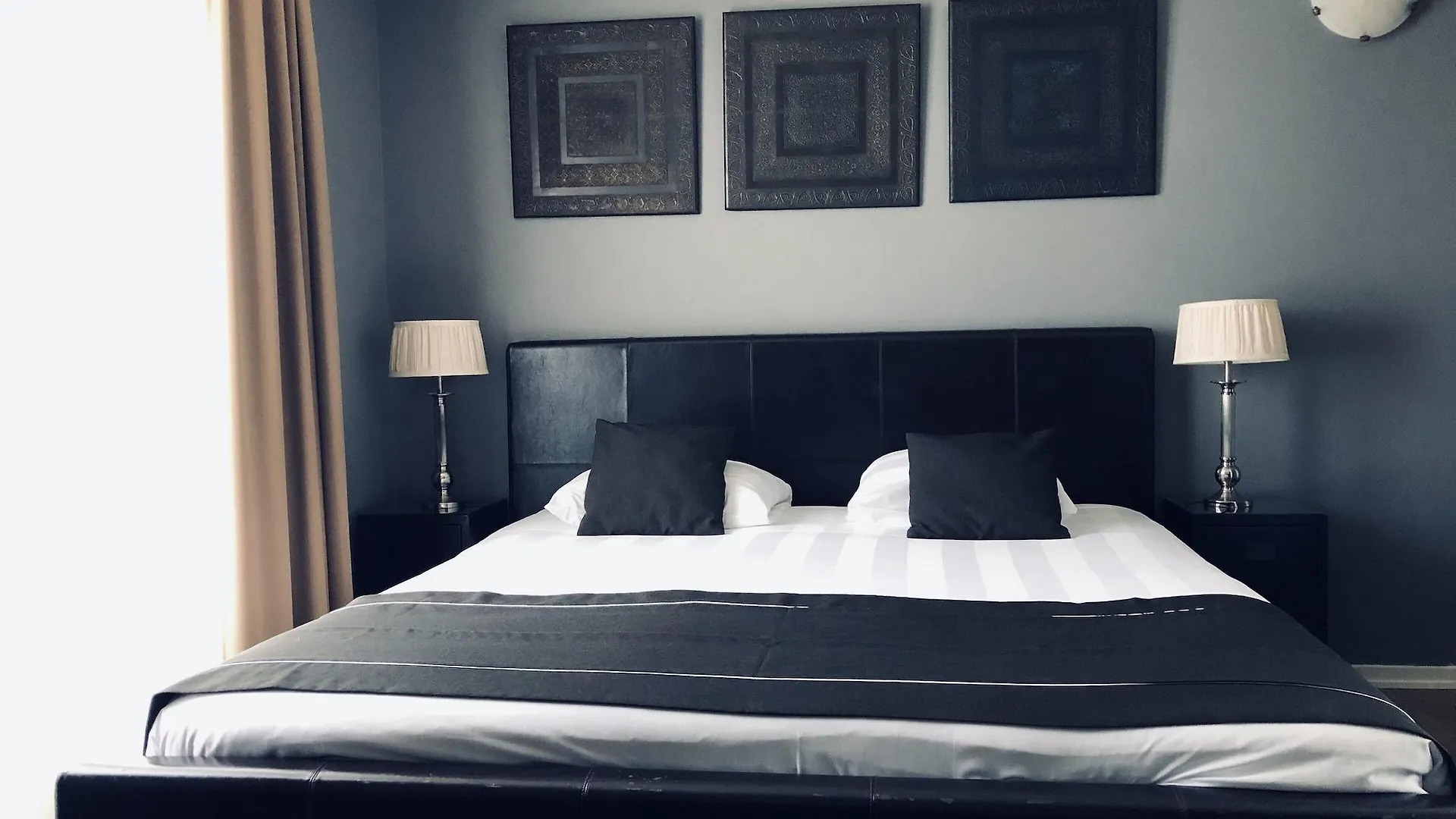 Hotel Chariot Aalsmeer 4*,