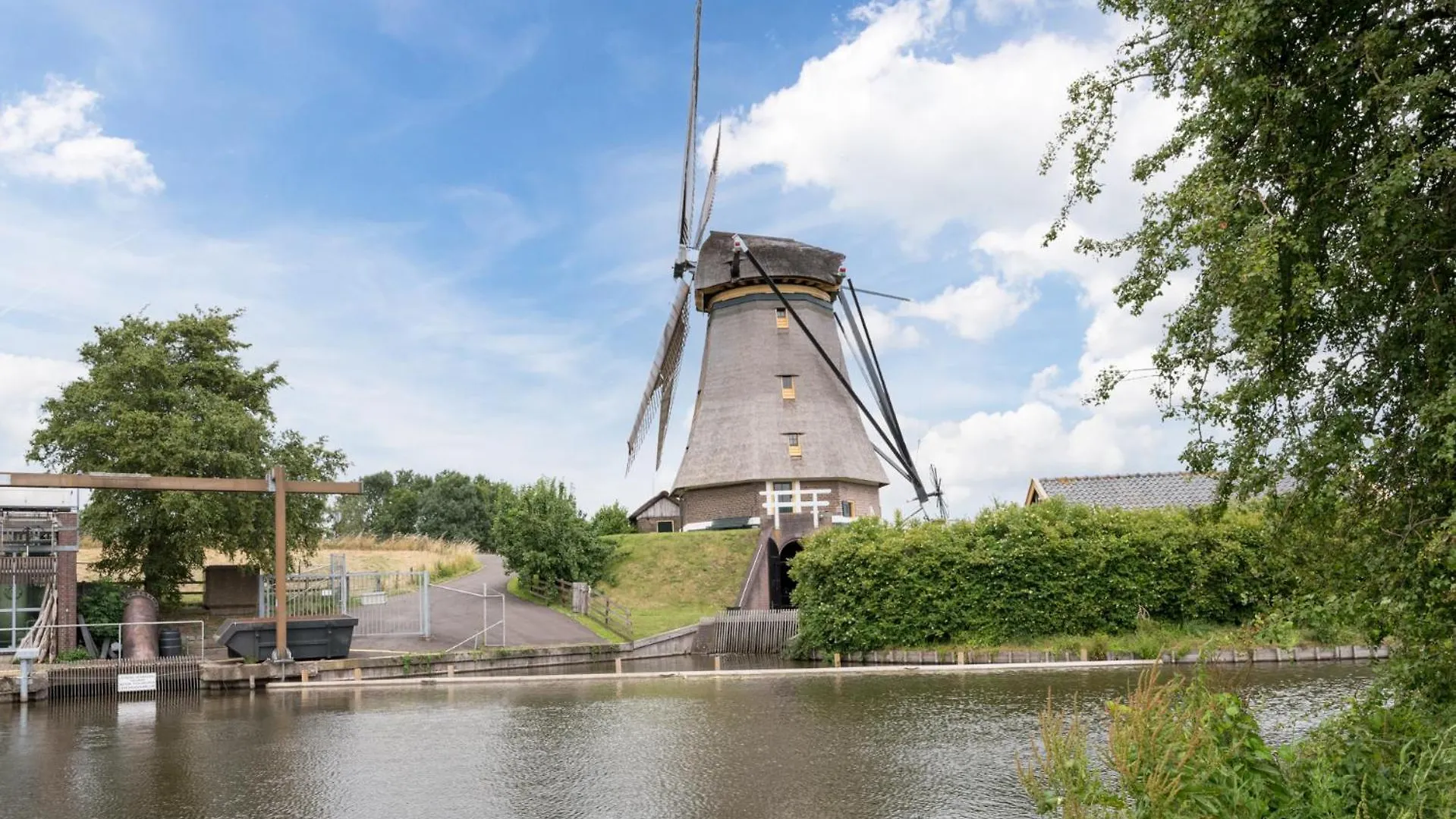 Hotel Chariot Aalsmeer
