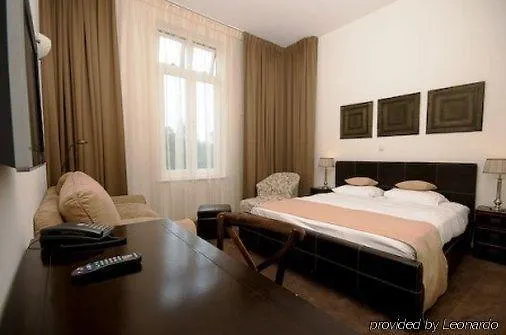 Hotel Chariot Aalsmeer